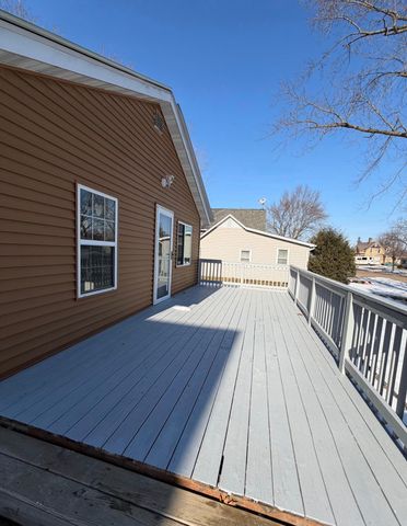 820 S Sixth Street S, Lake City, MN 55041