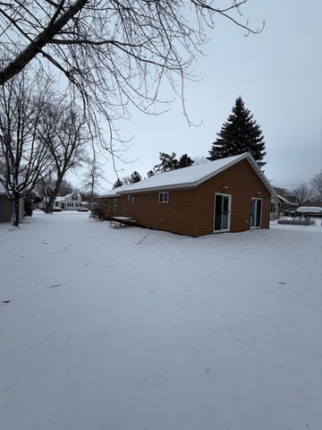 820 S Sixth Street S, Lake City, MN 55041