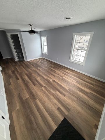 820 S Sixth Street S, Lake City, MN 55041