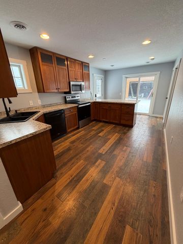 820 S Sixth Street S, Lake City, MN 55041