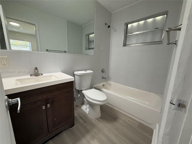 1809 NW 33rd St 1809, Miami, FL 33142