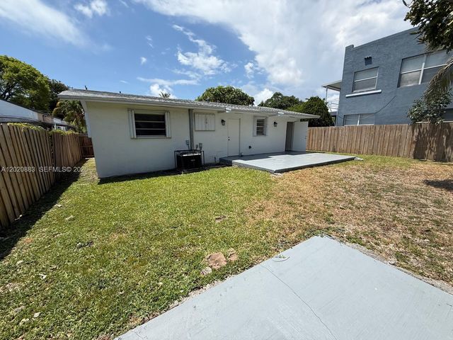 1809 NW 33rd St 1809, Miami, FL 33142