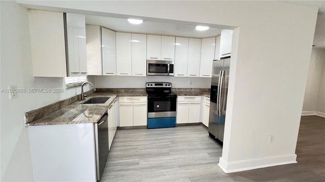 1809 NW 33rd St 1809, Miami, FL 33142