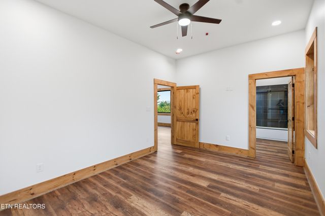 1950 Spurling Rd, Sevierville, TN 37862