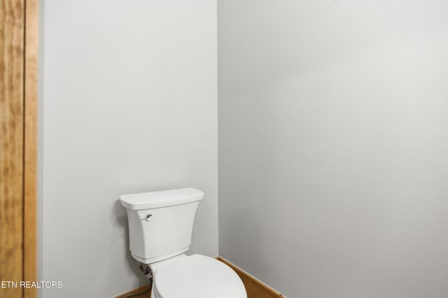 1950 Spurling Rd, Sevierville, TN 37862