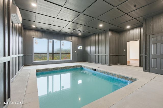 1950 Spurling Rd, Sevierville, TN 37862