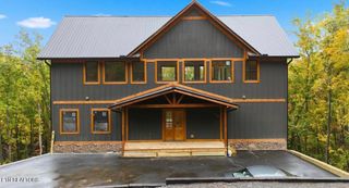 1950 Spurling Rd, Sevierville, TN 37862