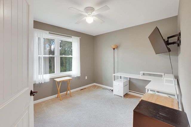 404 Appletree LANE, Eagle, WI 53119