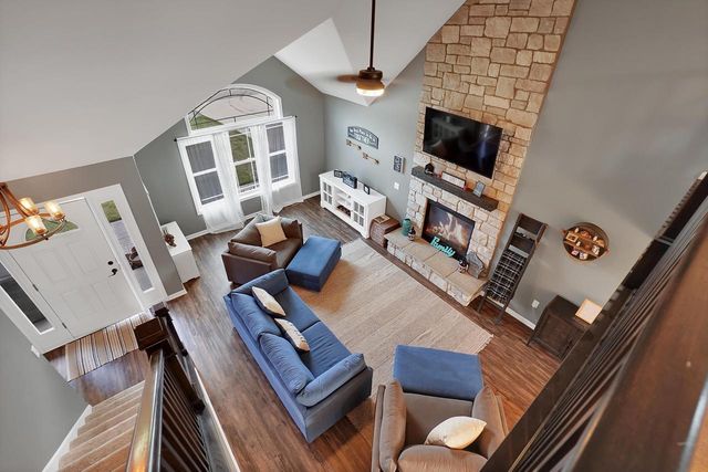 404 Appletree LANE, Eagle, WI 53119