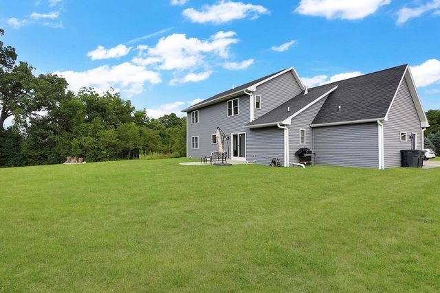 404 Appletree LANE, Eagle, WI 53119