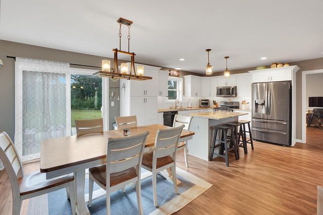 404 Appletree LANE, Eagle, WI 53119