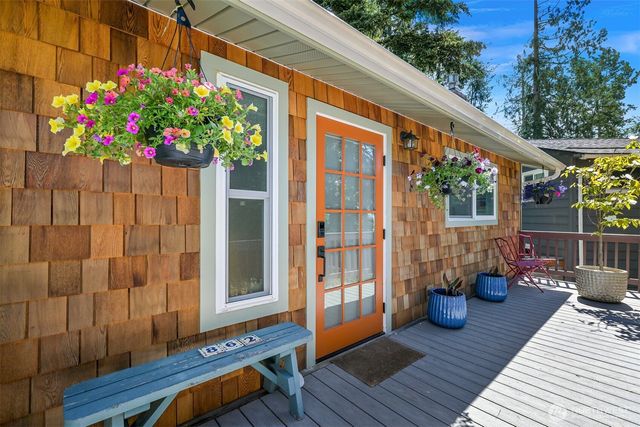 862 E Douglas, Bellingham, WA 98226