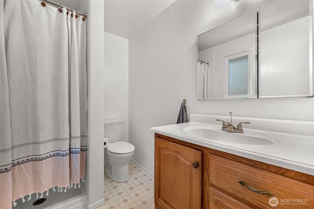 862 E Douglas, Bellingham, WA 98226