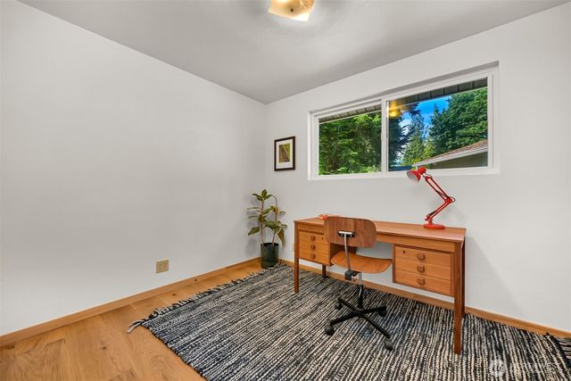 862 E Douglas, Bellingham, WA 98226