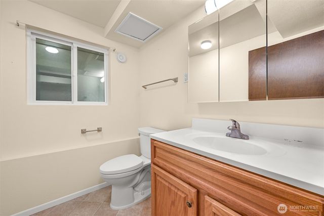 862 E Douglas, Bellingham, WA 98226
