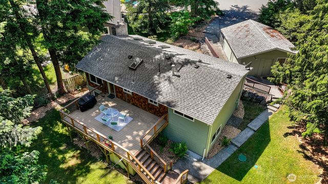 862 E Douglas, Bellingham, WA 98226