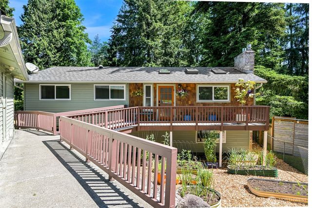 862 E Douglas, Bellingham, WA 98226