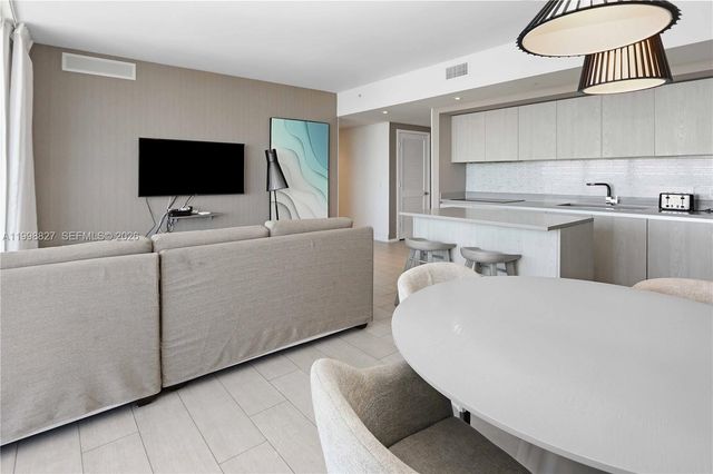 4010 S Ocean Dr T4004, Hollywood, FL 33019