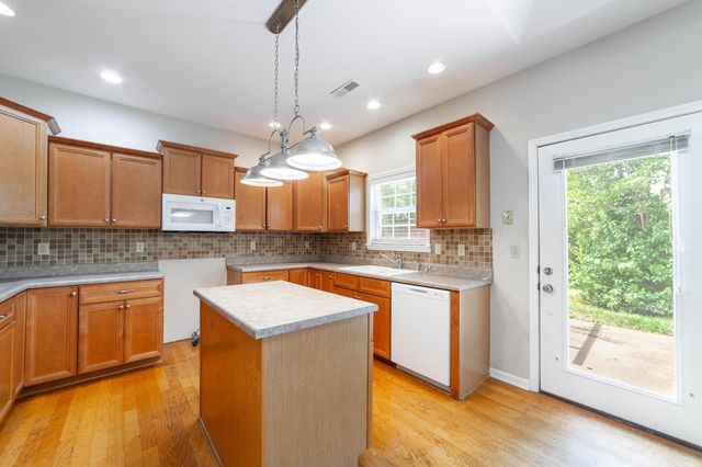 3804 ADDISON DR, Columbia, MO 65203