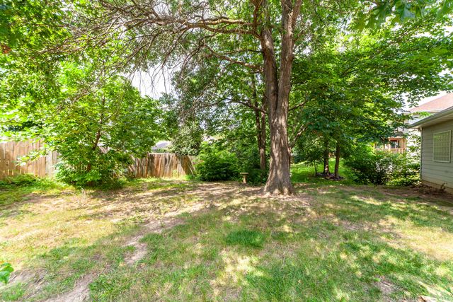 3804 ADDISON DR, Columbia, MO 65203