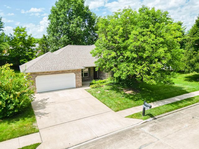3804 ADDISON DR, Columbia, MO 65203