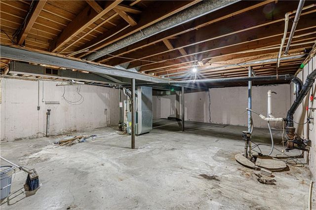 1845 Ewing Avenue, Kansas City, MO 64126