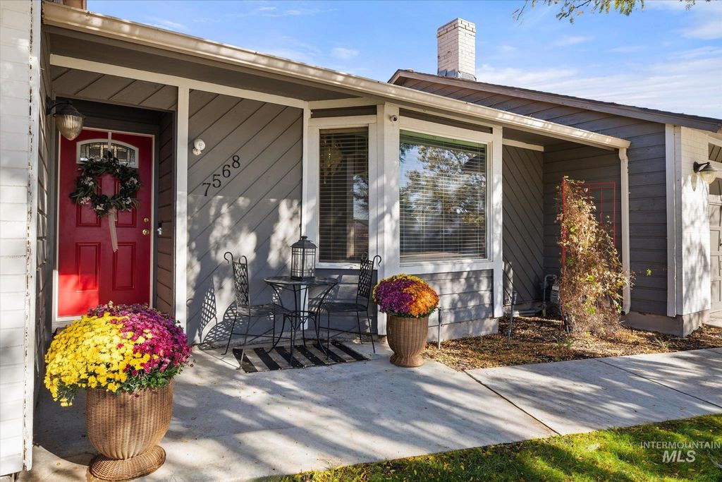 7568 W War Bonnet Dr, Boise, ID 83709 photo 4