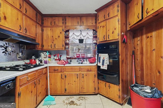 1551 Rex Road, Morrow, GA 30260