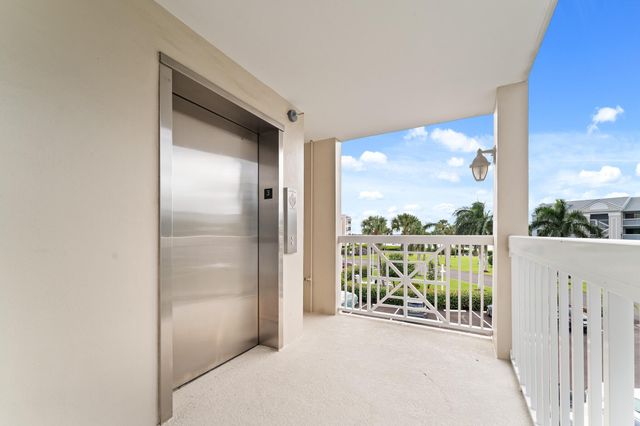 40 NE Plantation Road 306, Stuart, FL 34996