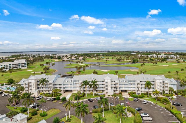 40 NE Plantation Road 306, Stuart, FL 34996