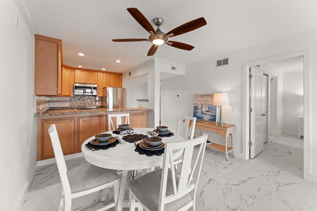 40 NE Plantation Road 306, Stuart, FL 34996