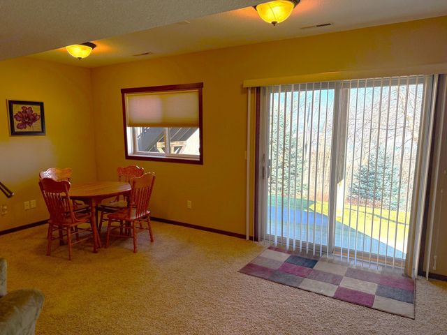 4029 Stone Point Drive NE, Rochester, MN 55906