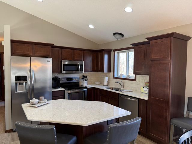 4029 Stone Point Drive NE, Rochester, MN 55906