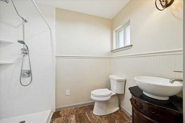 10718 Inwood Drive, Houston, TX 77042