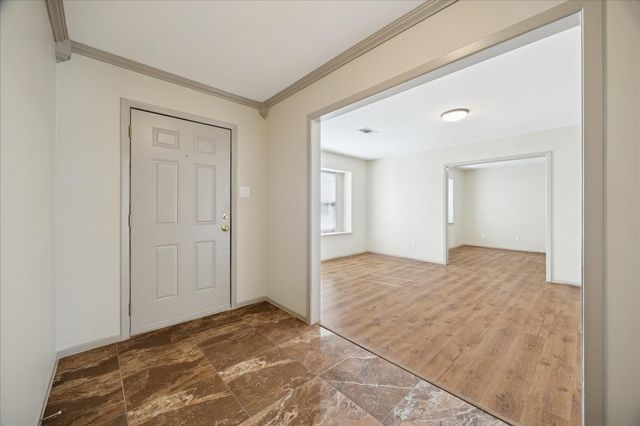 10718 Inwood Drive, Houston, TX 77042