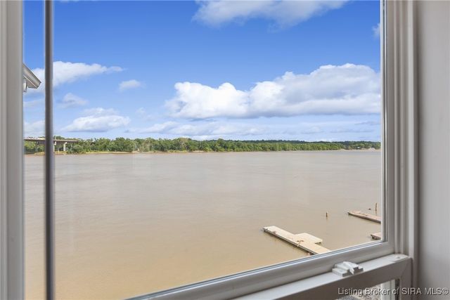 4818 Upper River Road, Jeffersonville, IN 47130