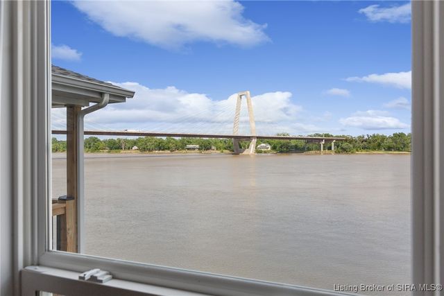 4818 Upper River Road, Jeffersonville, IN 47130