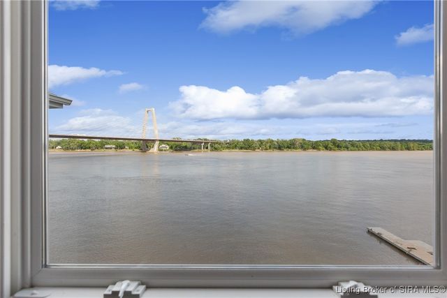 4818 Upper River Road, Jeffersonville, IN 47130