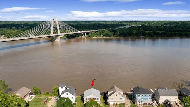 4818 Upper River Road, Jeffersonville, IN 47130