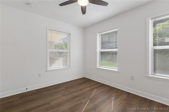 4818 Upper River Road, Jeffersonville, IN 47130