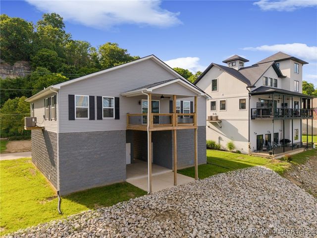 4818 Upper River Road, Jeffersonville, IN 47130