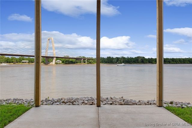 4818 Upper River Road, Jeffersonville, IN 47130