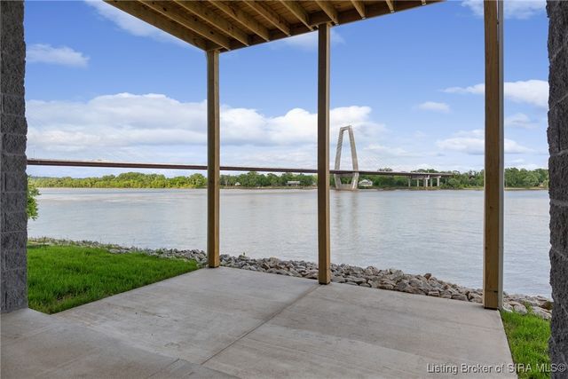 4818 Upper River Road, Jeffersonville, IN 47130