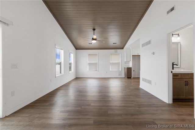 4818 Upper River Road, Jeffersonville, IN 47130