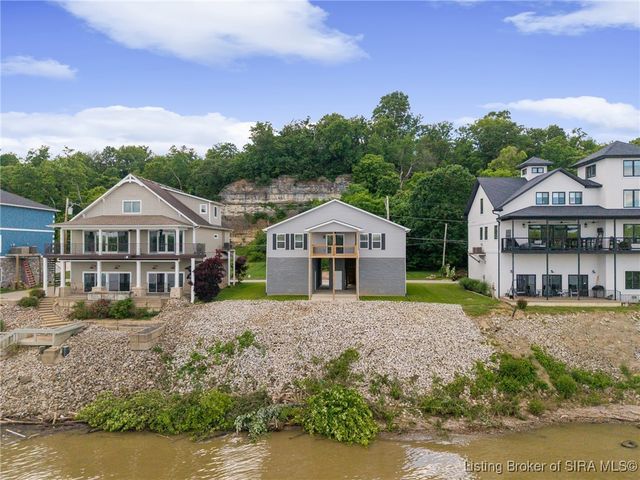 4818 Upper River Road, Jeffersonville, IN 47130