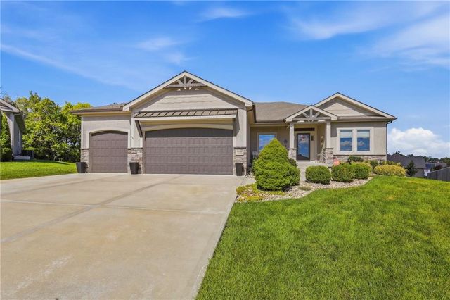 9305 SW Sushi Circle, Lee's Summit, MO 64064