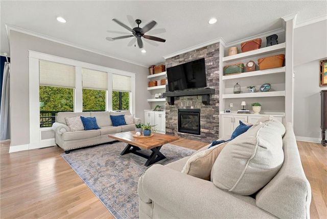 9305 SW Sushi Circle, Lee's Summit, MO 64064