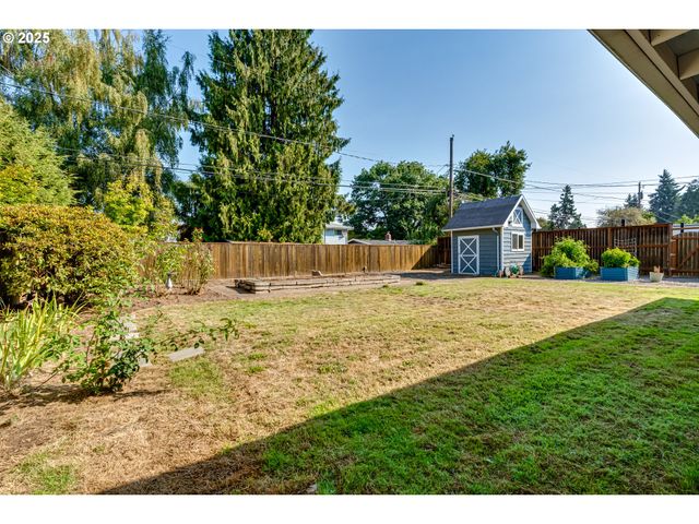 2925 VAN Ave, Eugene, OR 97401