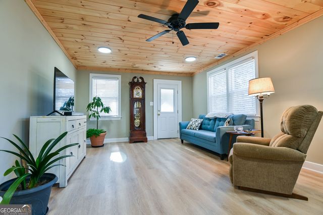 1160 Moody Street, Union Point, GA 30669