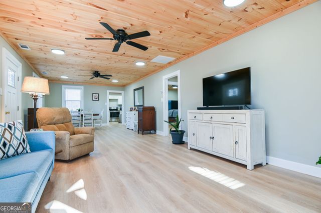 1160 Moody Street, Union Point, GA 30669